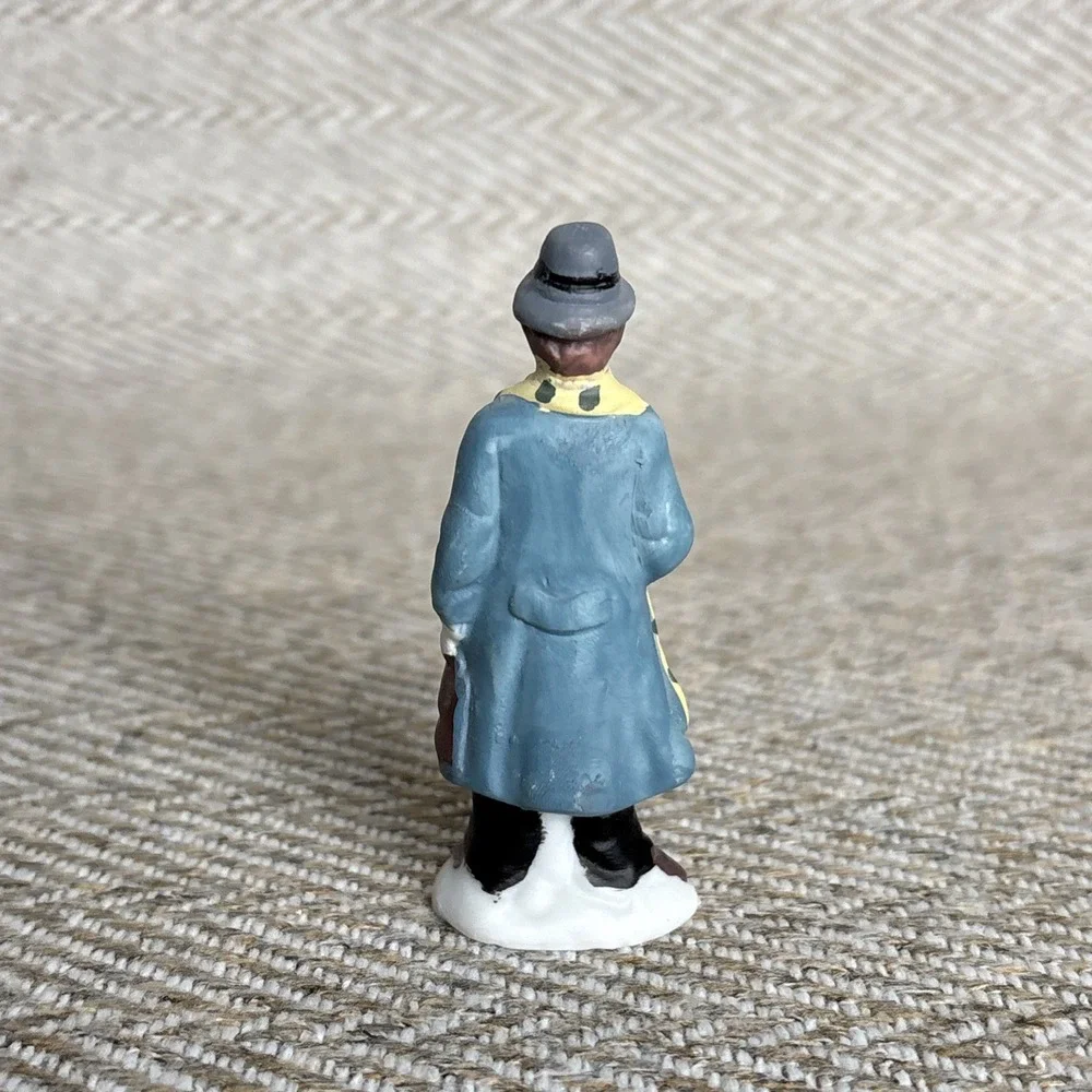Lemax Porcelain The Accountant Dickensvale Collectible Vintage Long Coat Scarf